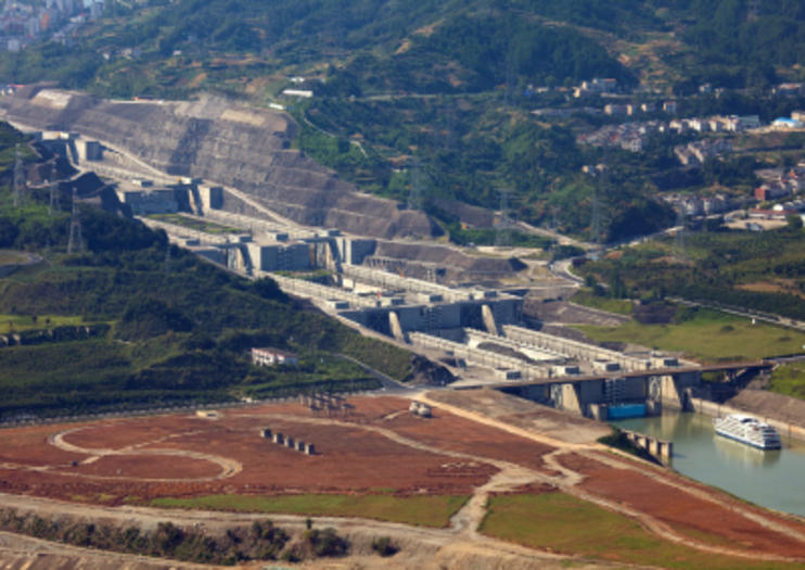 Three Gorges Dam Five-Step Ship Lock